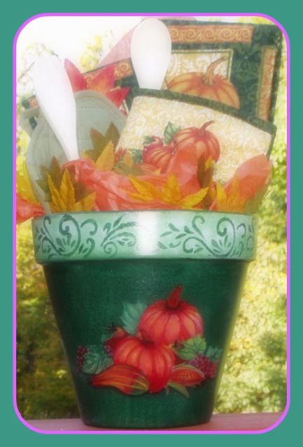Fall Harvest Fantasy Giftcrock
